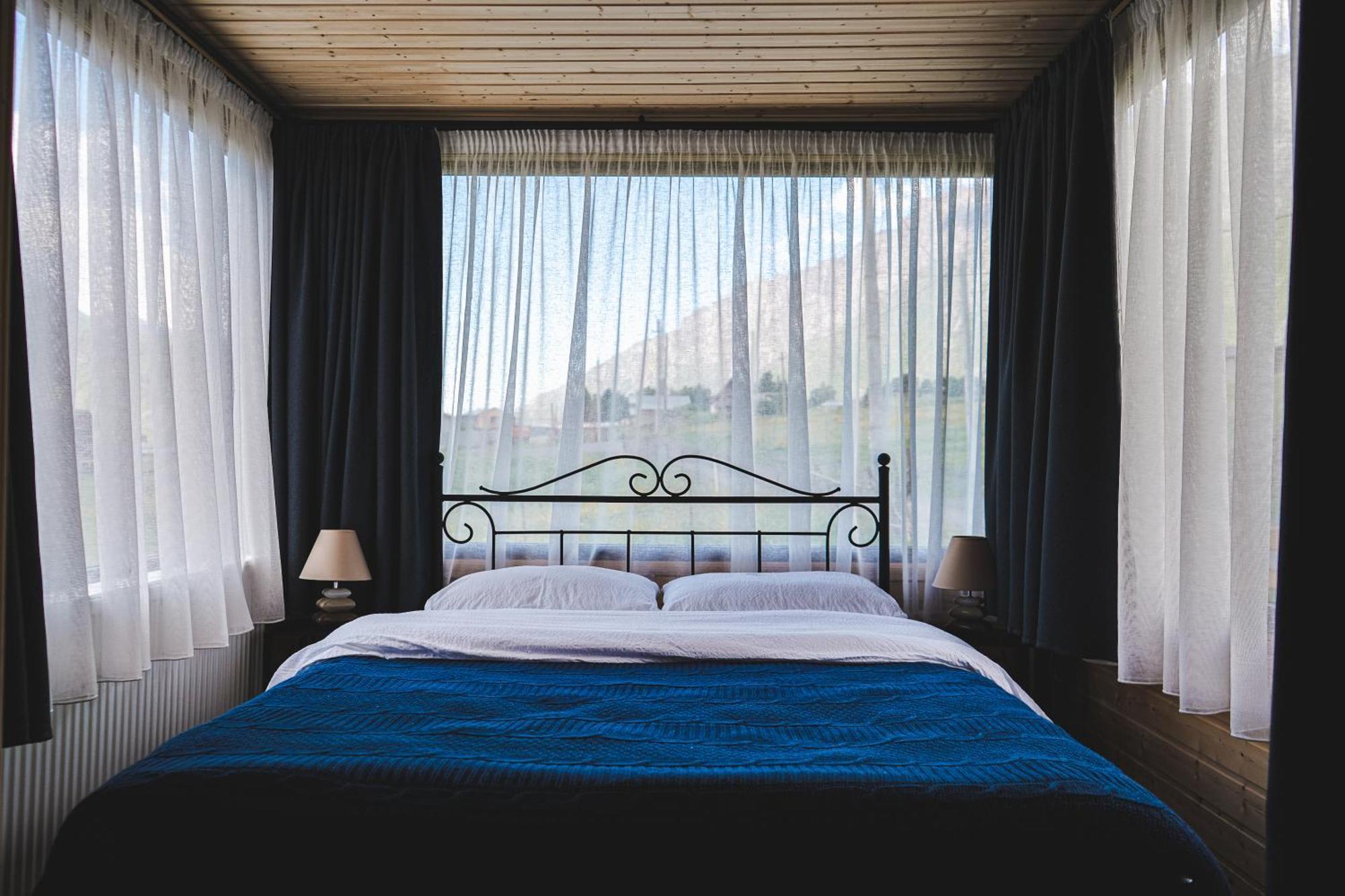 Traveler'S Cottages In Kazbegi Екстер'єр фото
