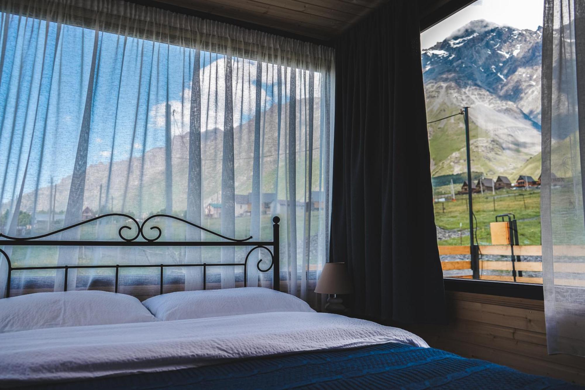 Traveler'S Cottages In Kazbegi Екстер'єр фото