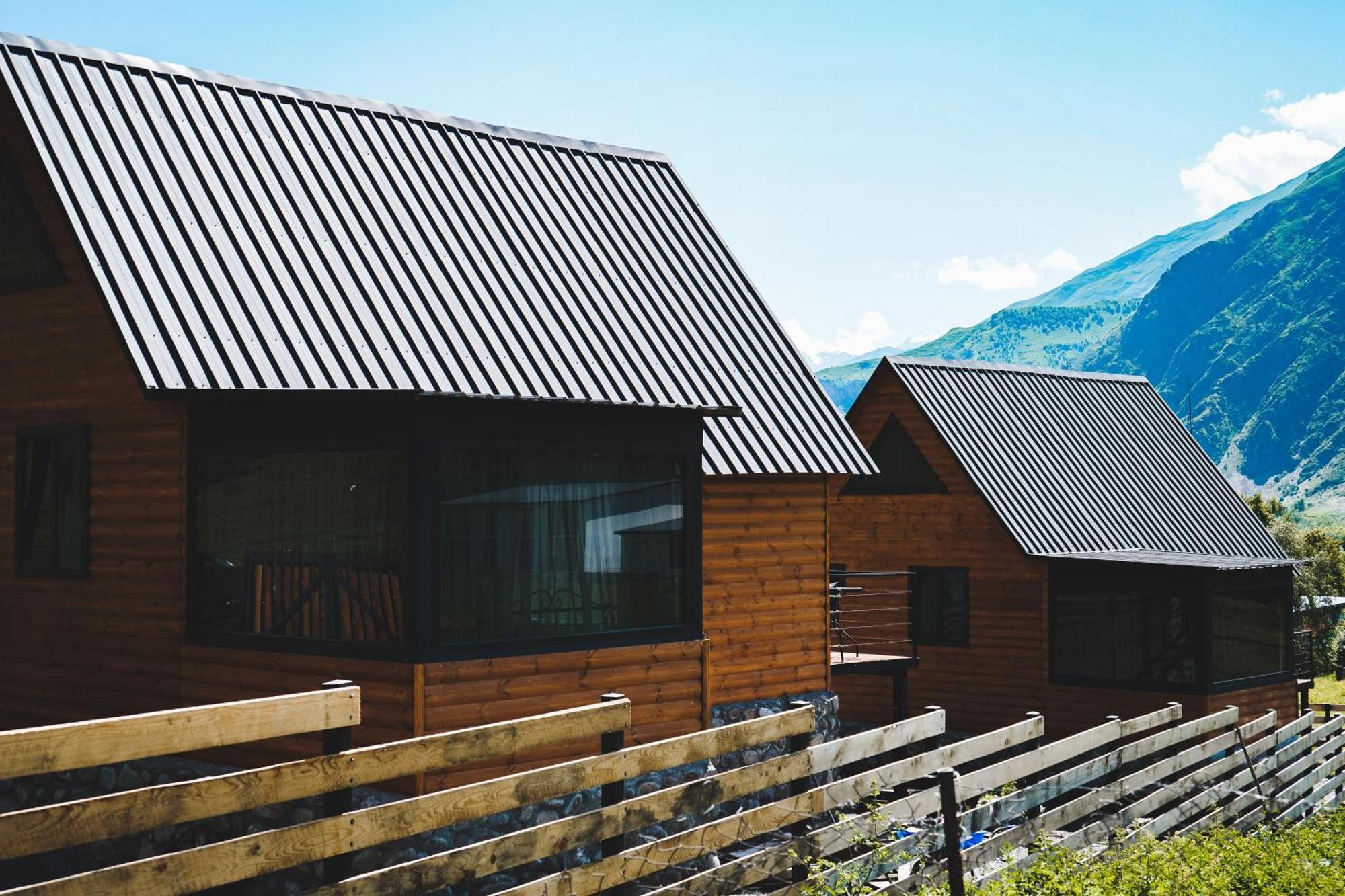 Traveler'S Cottages In Kazbegi Екстер'єр фото