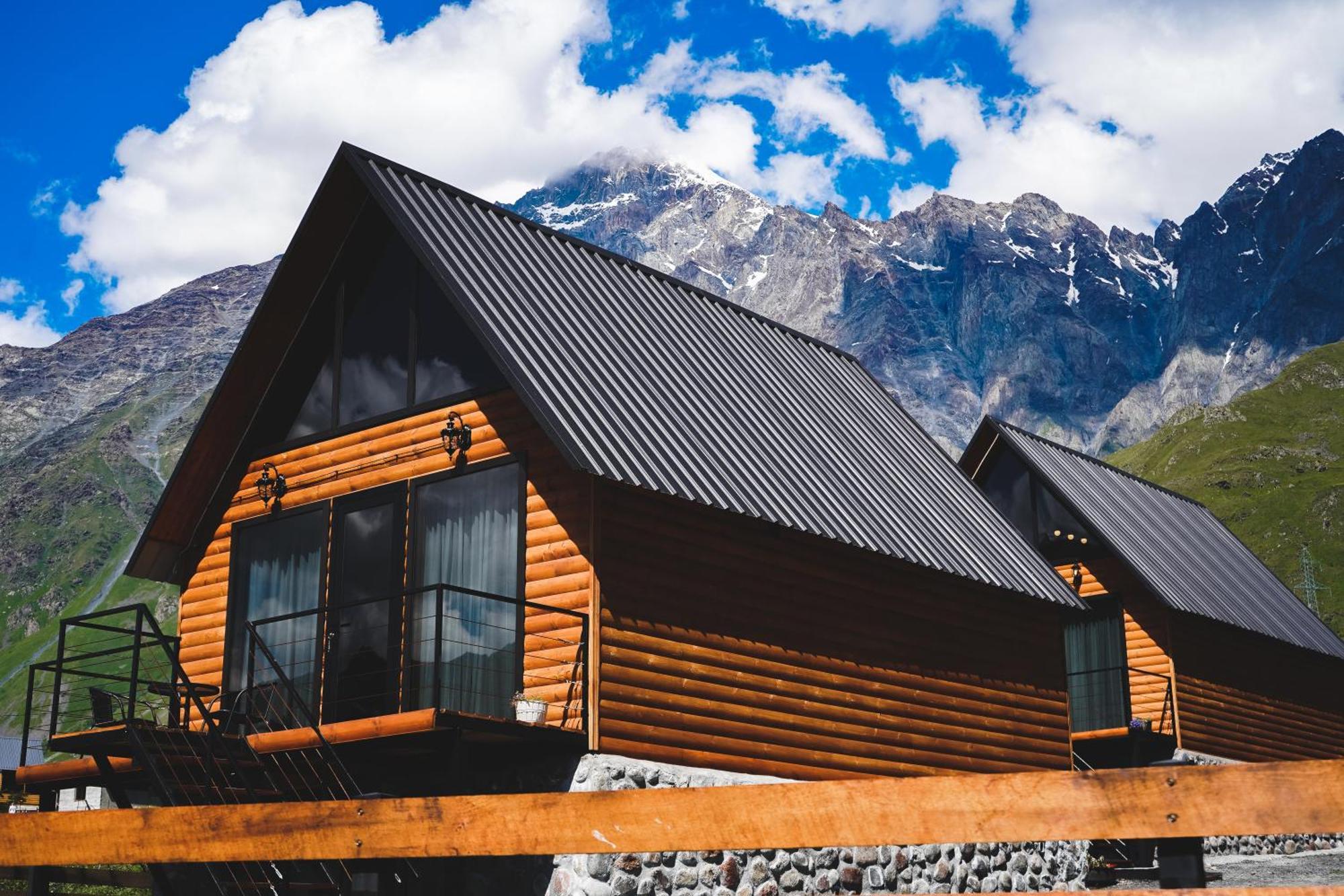 Traveler'S Cottages In Kazbegi Екстер'єр фото
