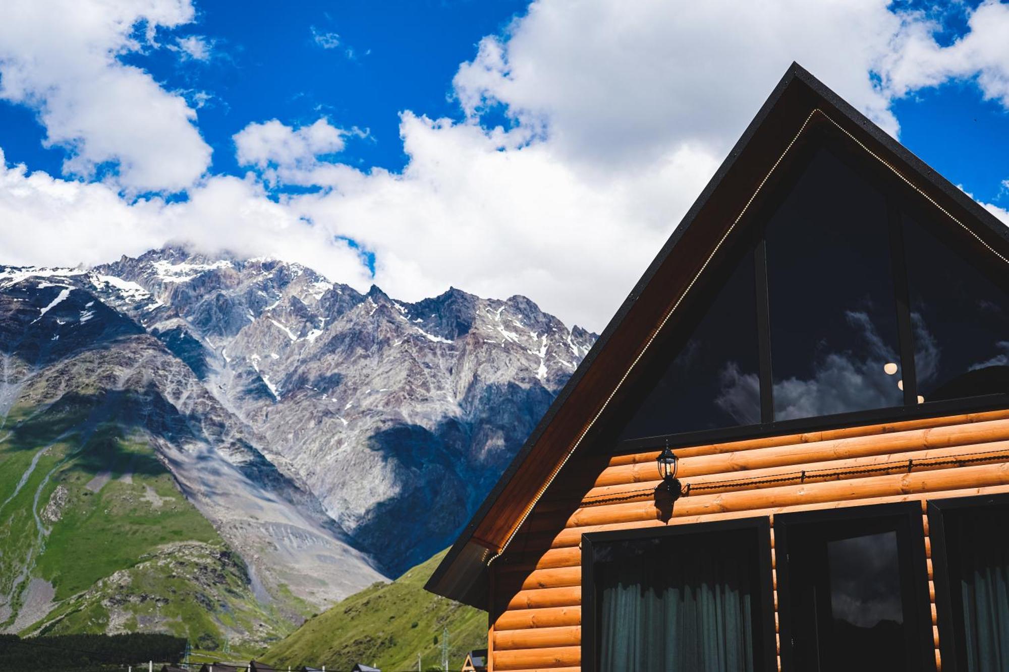 Traveler'S Cottages In Kazbegi Екстер'єр фото